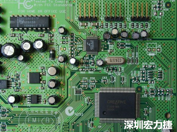 針對PCB區(qū)塊產(chǎn)生的EMI干擾問題，可使用EMI改善對策元件重點(diǎn)改善。