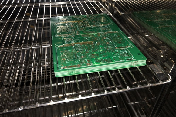 PCB上線前烘烤可以增加焊錫性嗎？