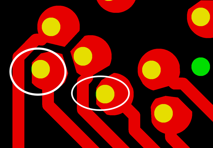 PCB生產(chǎn)會(huì)產(chǎn)生同一方向性的小小量偏移，焊盤被削的方向無規(guī)則，最惡劣的情況還會(huì)出現(xiàn)個(gè)別孔破焊環(huán)